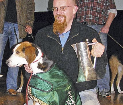 SM-ettan Mäkipuiston Miina med ägaren Mikael Karjalainen från Bureå i Västerbotten.