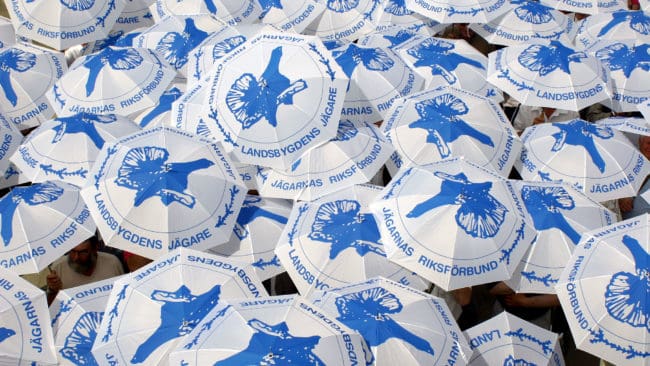 Många paraplyer blir det. Jägarnas Riksförbund fortsätter att öka kraftigt medlemsmässigt och de olika verksamheterna går mycket bra.