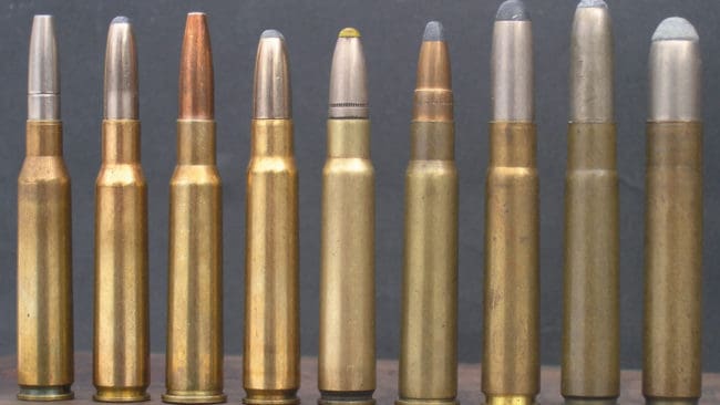 Ett familjefoto på 57-patroner som inte är komplett.