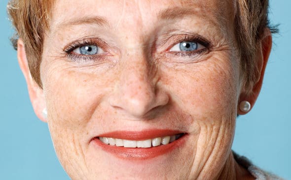 Naturv&aring;rdsverkets generaldirekt&ouml;r Maria &Aring;gren, ger upp att driva &aring;rets licensjakt p&aring; varg till h&ouml;gsta r&auml;ttsliga instans.