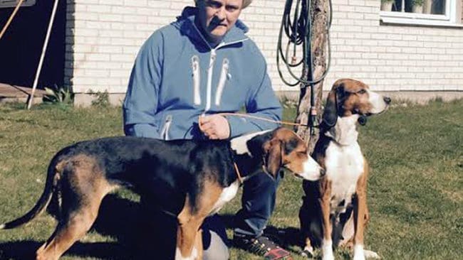 Anders Forslund har löshundsjakt som sitt stora intresse och vill inte göra affärer med elbolag som stödjer Svenska Naturskyddsföreningen.