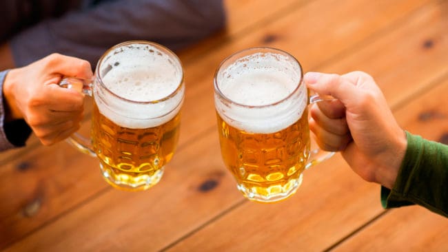 Ett förslag om att sätta samma promillegräns vid jakt som vid bilkörning röstades ner av parlamentet i schweiziska Graubünden.