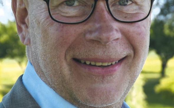 &rdquo;Fler vargar, och en rovdjurspolitik d&auml;r alla beslut fattas hos tj&auml;nstem&auml;n, gynnar inte landsbygden&rdquo; skriver moderaternas Bengt-Anders Johansson inf&ouml;r rovdjurspropositionen, som debatteras i riksdagen i morgon.