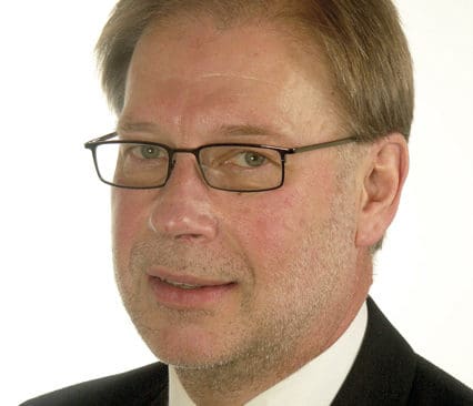 &ndash; N&aring;gon tidning skrev att vi skjuter skarpt i riksdagen. D&aring; ska man veta att vi anv&auml;nder licensfria luftgev&auml;r, s&auml;ger Bengt-Anders Johansson, ordf&ouml;rande i riksdagens jakt-och fiskeklubb.