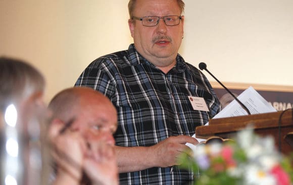 Bengt Larsson, ordförande för Jägarnas Riksförbund i Dalarna, begär skyddsjakt på Gimmenvargarna efter helgens två stora angrepp på får.
