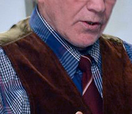 Den &rdquo;fria kalvjakten&rdquo; &auml;r ett kortvarigt lockbete. N&auml;r vargen inom n&aring;gra &aring;r uppn&aring;r riksdagens m&aring;l om &rdquo;livskraftig stam&rdquo; kommer ett kalvf&ouml;rbud som ett brev p&aring; posten, varnar Bernt Lindqvist.