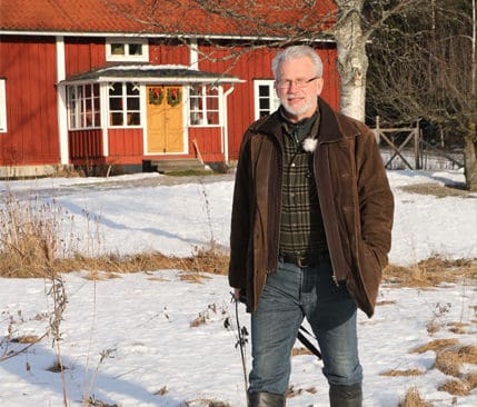 Veterin&auml;r sl&aring;r larm. F&ouml;rre distriksveterin&auml;ren Hans Bostr&ouml;m sl&aring;r larm om de lindringar i smittskyddsretriktioinerna som Jordbruksverket nu s&auml;ger ja till.