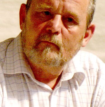 Miljöpartiets Leif Björnlod lämnar riksdagen.