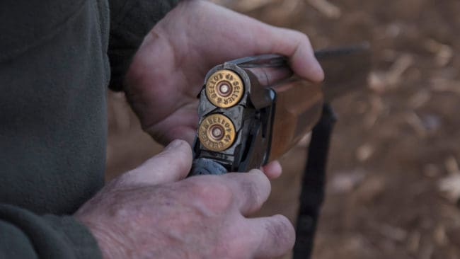 En 82-åring har överklagat att han fått sina vapen omhändertagna efter en anmälan av en läkare. Enligt förvaltningsrätten ska mannen få tillbaka sina vapen eftersom det saknas uppgifter om varför han skulle vara olämplig som vapenägare.