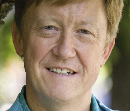 &ndash; Jag f&ouml;ruts&auml;tter att &auml;ven J&auml;garnas Riksf&ouml;rbund kommer att bidra, f&ouml;rklarade milj&ouml;minister om uppdraget till b&aring;da j&auml;garorganisationerna att f&ouml;rankra inflyttandet av nya vargar i ber&ouml;rda omr&aring;den.