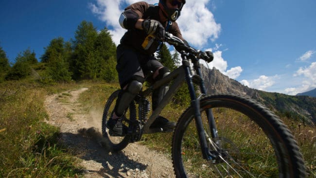 Cyklisten Marc Sutton hade bott i området i franska Alperna i fyra år och drev två restauranger, när han av misstag dödades av en jägare. (arkivbild)