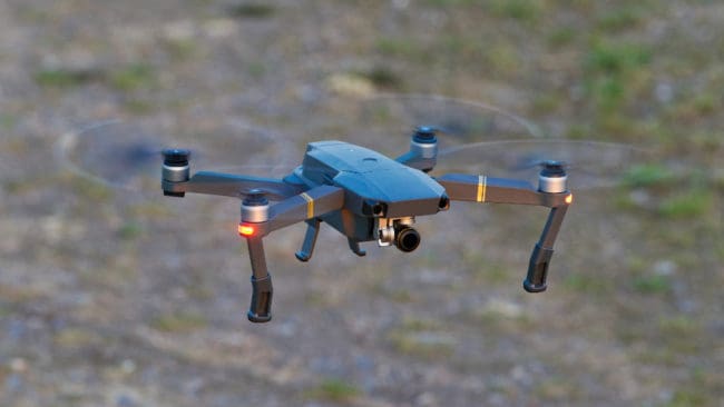 Trots att drönarövervakning under andjakten sker från hög höjd ska ansikten kunna identifieras.