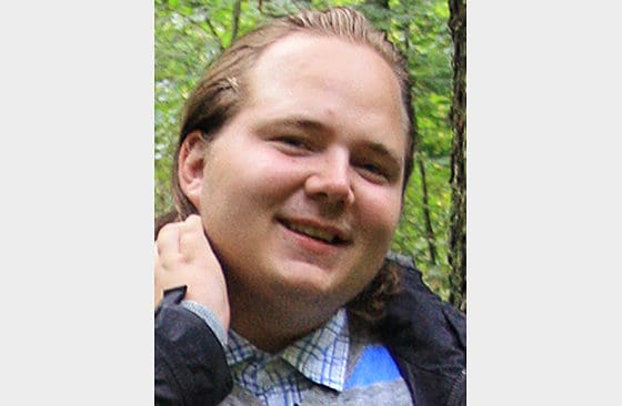 Emil Rytterstedt studerar sociologi och fokuserar på jakt och jägare. Nu undersöker han hur jämställdheten ser ut inom jakten.