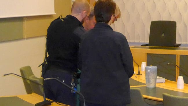 Den misstänkte industriledaren i jakthärvan i Västmanland varnar för att människor kan bli häktade och få sin egendom beslagtagen på mycket lösa grunder i ett angiverisystem som påminner om det gamla Östtyskland, DDR.