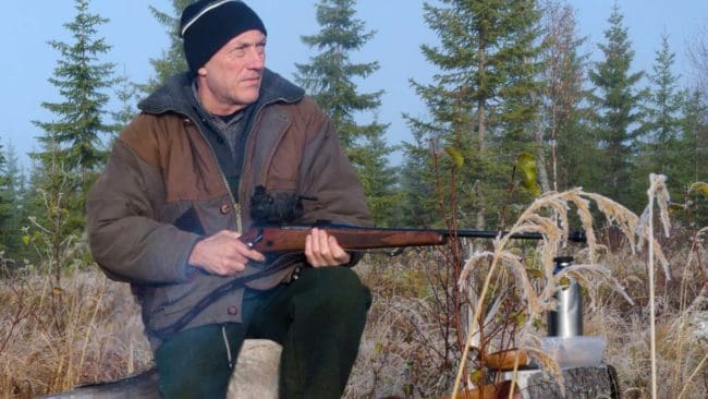EU-kommissionen vill i ett förslag att jägare och skyttar ska mentaltestas i samband med att licenserna ska förnyas var femte år. (Arkivbild)