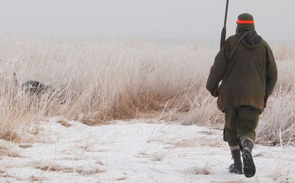 Mordhot mot j&auml;gare ska kunna ses som hot mot tj&auml;nstem&auml;n, tycker J&auml;garnas intresseorganisation I Norge. Viltv&aring;rdsinsatserna kan ju ske p&aring; uppdrag av myndigheter, resonerar organisationen.