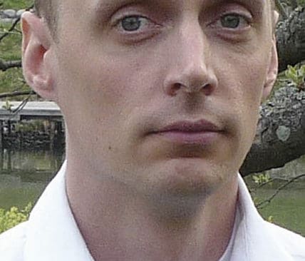 Johan Bostr&ouml;m jobbar som informat&ouml;r f&ouml;r J&auml;garnas Riksf&ouml;rbund,