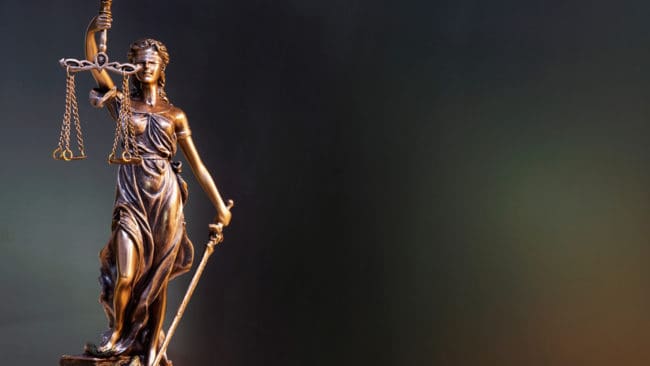 Justitiekanslern beviljar ersättning för särskilt påtagligt lidande under frihetsberövandet men inte för utebliven jakt. Beslutet gäller den femte mannen som friades i Lillhärdalfallet.