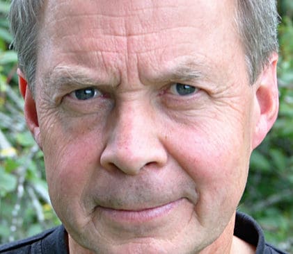 Karl Hedin manade till uppror mot rovdjurspoltiken vid ett m&ouml;te i Skeer.