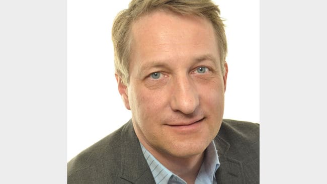 Krister Hammabergh, moderat ledamot i justitieutskottet, tycker att EU-kommissionens förslag om ett nytt vapendirektiv är otydligt och saknar konsekvensanalyser.