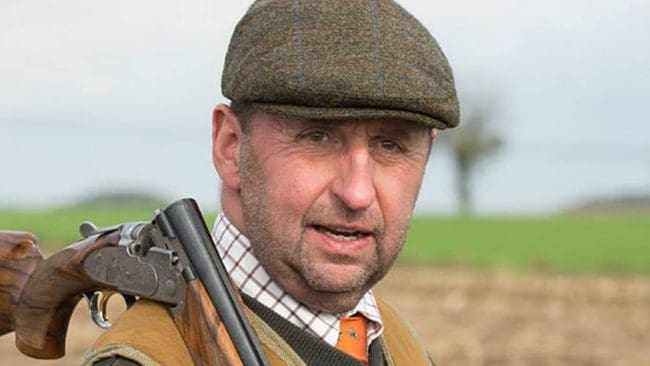 Lars Martinsson, vd på Jaktia, laddar för en storsatsning i Danmark. Tio jaktbutiker har redan gått över till Jaktias franchisekedja. Målet är att det ska bli 15 nya Jaktia-butiker i Danmark.