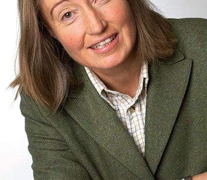 Rovdjursutredningen kan till och med lyckas med att &ouml;ka mots&auml;ttningarna i rovdjursfr&aring;gan, varnar Solveig Larsson, ordf&ouml;rande f&ouml;r J&auml;garnas Riksf&ouml;rbund.