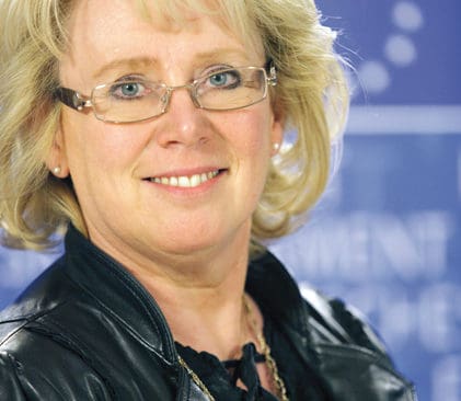 M&ouml;tet med milj&ouml;minister Lena Ek den 27 mars avg&ouml;r om efters&ouml;ksj&auml;gare g&aring;r ut i en ny strejk. Svenljungagruppen vill bland annat ha besked om hennes m&aring;l om 180 vargar &auml;r en maxgr&auml;ns eller en minimigr&auml;ns.
