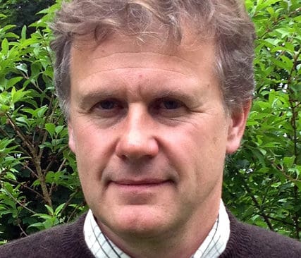 Att satsa lika mycket p&aring; andra r&ouml;dlistade arter i landet, som p&aring; vargen, skulle kosta alla skatter vi drar in i landet, skriver Kjell Lennartsson och de &ouml;vriga i Svenljungagruppens ledning.