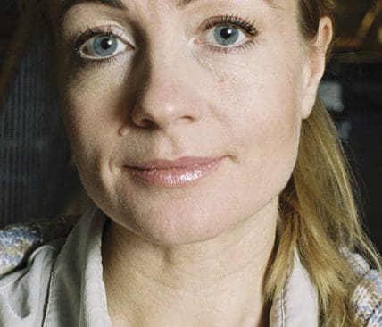 &ndash; Jag ber jag om f&ouml;rst&aring;else f&ouml;r att vi i slut&auml;nden hamnar n&aring;got eller n&aring;gra tiotal vargar fel &aring;t det ena eller det andra h&aring;llet, s&auml;ger Naturv&aring;rdverkets Susanna L&ouml;fgren om den kommande licensjakten p&aring; varg. Tilldelningen s&auml;gs bli 20-40 vargar.