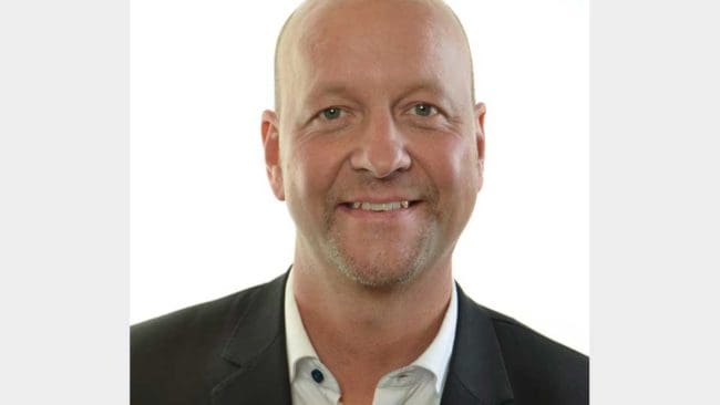 Magnus Oscarsson, Kristdemokraternas talesperson i landsbygdsfrågor, menar att Högsta Domstolens beslut om att åter låta jaktbeslut överklagas till domstol för tillbaka allt till ruta ett.