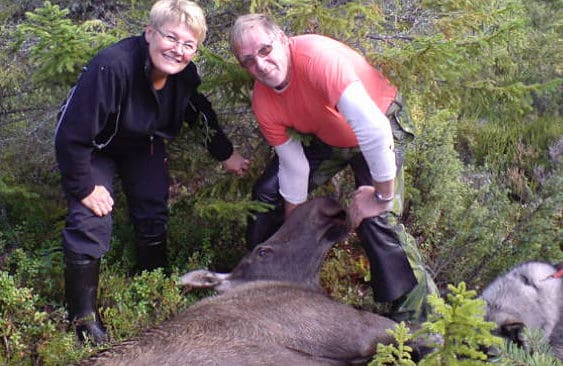 Villy Stenberg fällde en kviga när centerledaren Maud Olofsson var med på älgjakt.