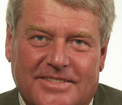 &ndash; F&ouml;r att n&aring; h&aring;llbara rovdjurstammar kr&auml;vs en viltf&ouml;rvaltning baserad p&aring; jakt, konstaterar S-politikern Michael Hagberg.