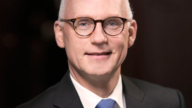 Handelsbankens Pär Boman nekar till mutbrott i samband med skogsbolaget Holmens bjudjakter. Han har betalat för både jakterna, logi och resor.