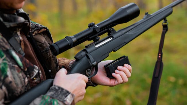 I ett debattinlägg om EU:s antagna vapendirektiv pekar SD-företrädare bland annat på att bestämmelserna för patronmagasin kan bli väldigt opraktiska.