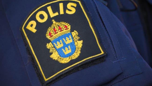 Rånet mot jägaren ska ha pågått i flera timmar. En vecka senare greps tre misstänkta.