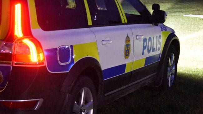 De åtalade männen erkänner brott.