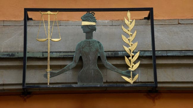 Fyra av de fem åtalade i jaktbrottshärvan i Norrbotten bör få mellan fem och drygt ett år i fängelse, enligt åklagarens slutplädering.