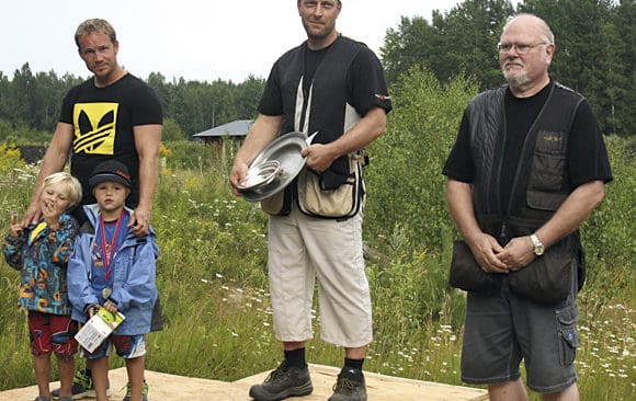 Totalsegrare Dan Fransson i mitten, med tv&aring;an Peder Andersson till v&auml;nster och trean Bertil Eriksson till h&ouml;ger.