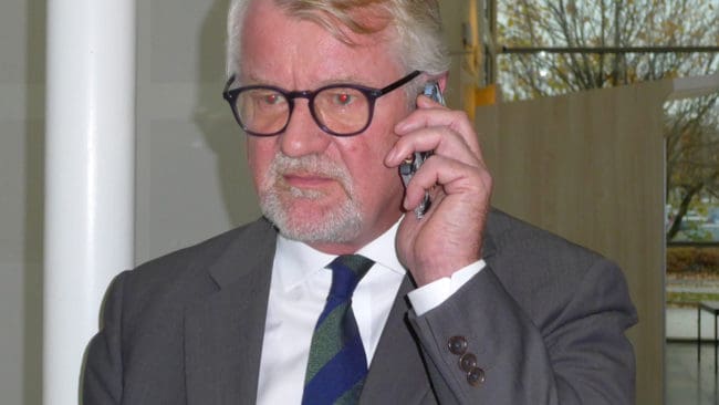 Den misstänkte industrimannen i jakthärvan i Västmanland har suttit fängslad sedan den 26 oktober för ett vargskämt till hans syster i den olagligt avlyssnade mobilen, avslöjar advokaten Sven Severin i ett överklagande till hovrätten.