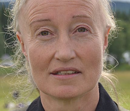 &ndash; Sveket mot landsbygden forts&auml;tter i of&ouml;rminskad fart, s&auml;ger JRF-basen Solveig Larsson om beskedet att Naturv&aring;rdsverket inte vill ut&ouml;ka skyddsjakterna p&aring; varg.