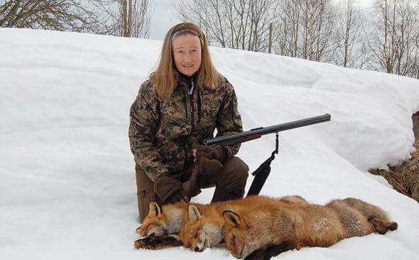 ”Som en effekt av svenska tolkningar av EU-regler har vi fått ännu mer krångel i förvaltningen av de stora rovdjuren”, skriver Solveig Larsson, förbundsordförande för Jägarnas Riksförbund (JRF).