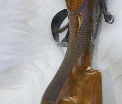 Det här är ett typiskt vapen som lämnades in till polisen förra året. En gammal belgisk sida-vid-sida utan större värde. Hagelvapnet, som det fanns licens på, samlade damm i en garderob i många år.