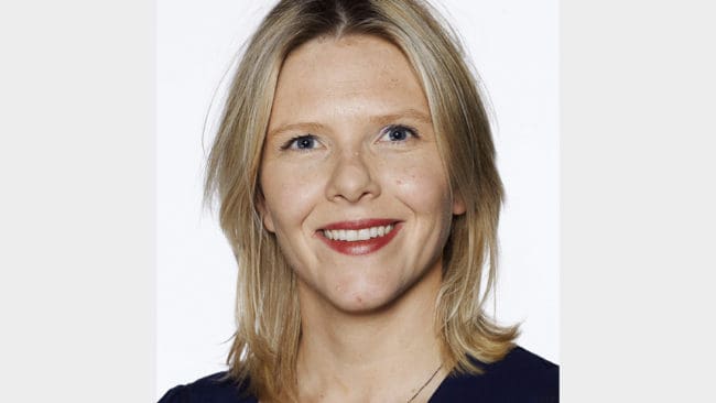 Norges jordbruksminister Sylvi Listhaug (FrP) håller på att ta jägarexamen för att kunna vara med och jaga.