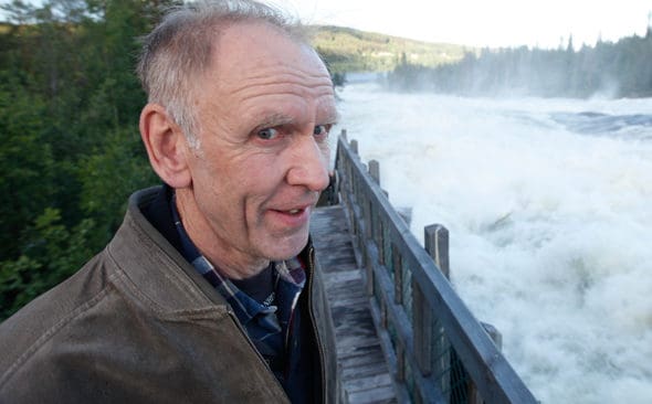 Henrik T&aring;gmark klarade b&aring;de de forsande vattenmassorna i Storforsen och voteringen om posten som f&ouml;rste vice JRF-ordf&ouml;rande vid st&auml;mman. Det var Bengt Bixo som sveptes bort i omr&ouml;stningen och f&ouml;rsvann fr&aring;n JRF-ledningen.
