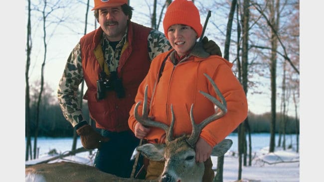 I den amerikanska delstaten Wisconsin vill republikanerna att det inte ska vara en åldersgräns för barn att jaga tillsammans med en vuxen.