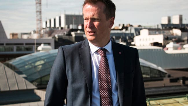 På torsdagen stod det klart att Anders Ygeman avgår som inrikesminister. Vapenägare jublar över beskedet.